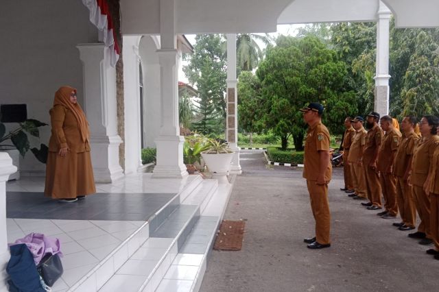 PELAKSANAAN APEL PAGI, SENIN 9 DESEMBER 2024